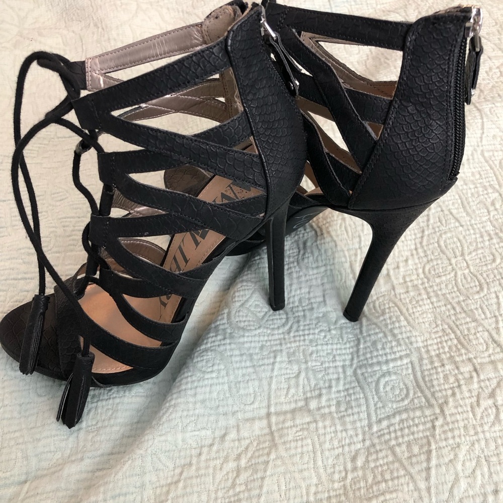 Sam & Libby Strappy Heels w/back zipper - Picture 3 of 5